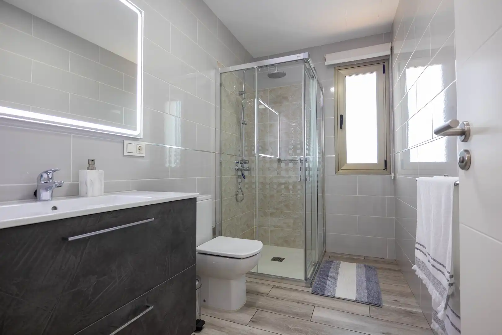 Bathroom of Houses for sale in La Orotava  with Terrace and Storage room