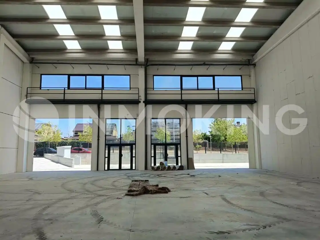 Nave industrial en alquiler en Sierra de Guadarrama 6-8, imagen 2
