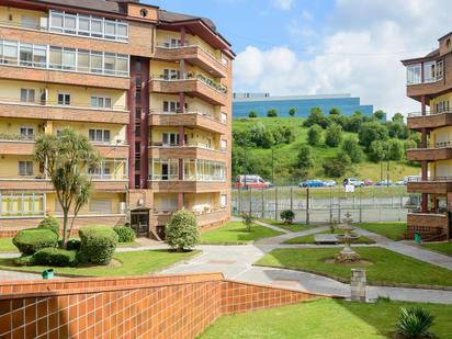 Exterior view of Flat for sale in Oviedo   with Heating, Private garden and Terrace