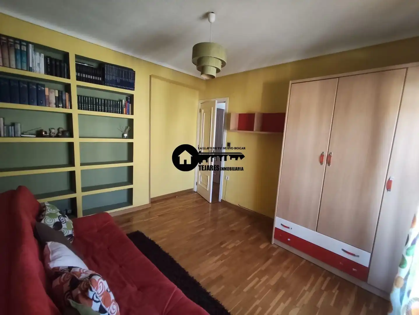 Bedroom of Apartments for sale in Albacete  with Heating, Parquet flooring and Furnished