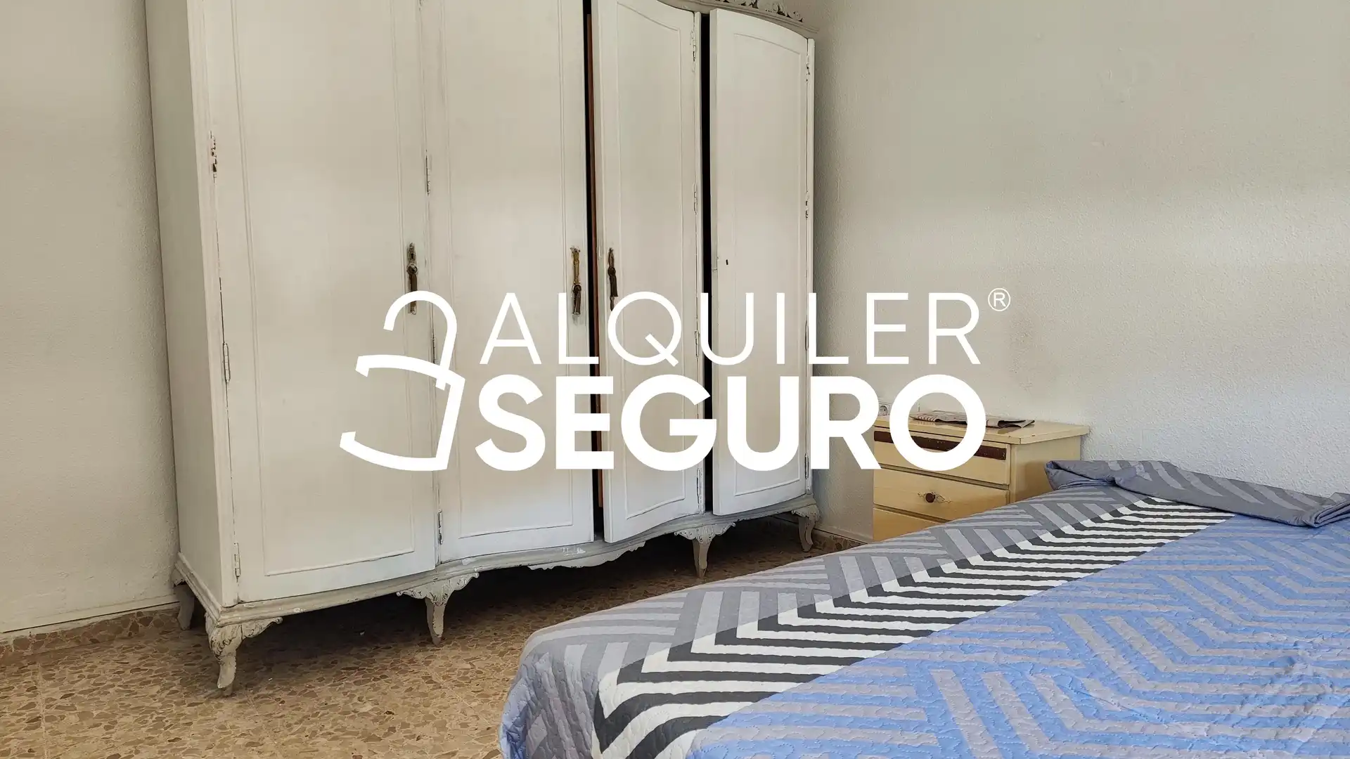 Bedroom of Flat for rent in Córdoba  with Air Conditioner, Terrace and Furnished