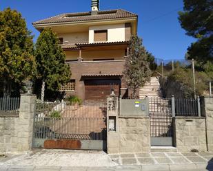 Vista exterior de Casa o xalet en venda en Sant Quintí de Mediona amb Piscina i Piscina comunitària