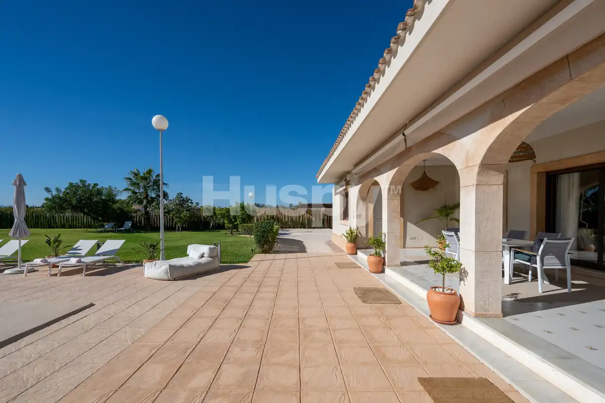 Terrassa de Casa o xalet en venda en Elche / Elx amb Aire condicionat, Calefacció i Jardí privat