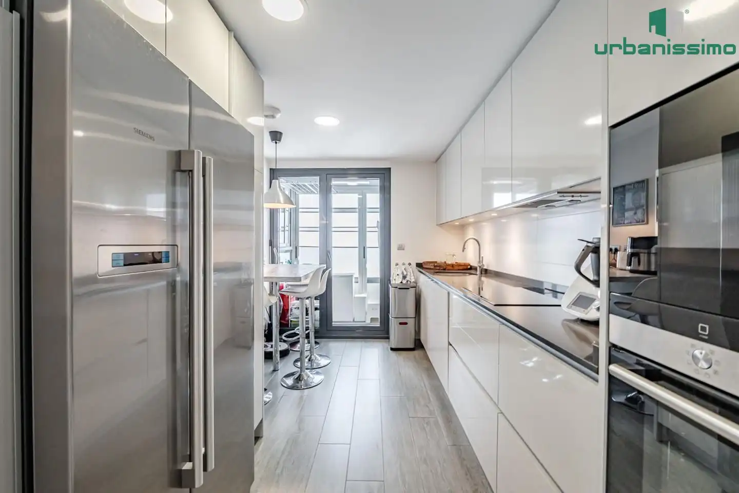 Kitchen of Flat for sale in Madrid  with Air Conditioner, Terrace and Storage room