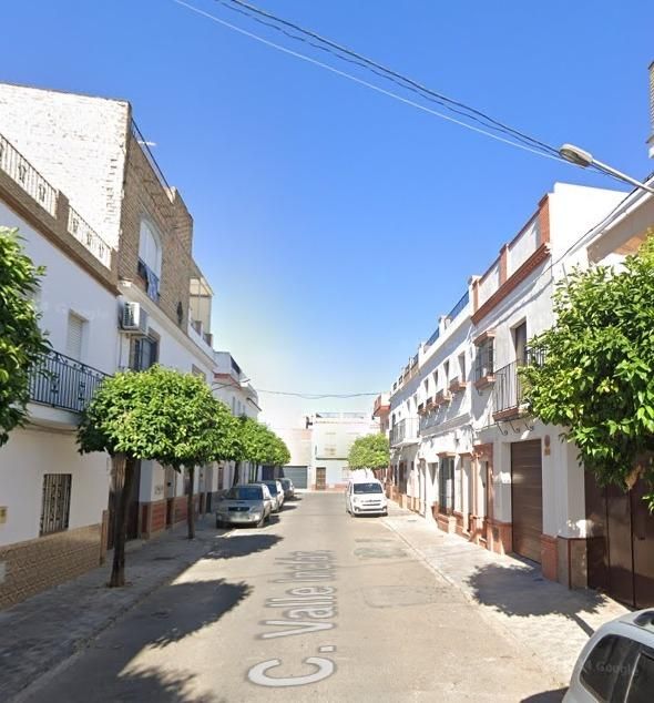 Vista exterior de Pis en venda en Los Palacios y Villafranca amb Terrassa