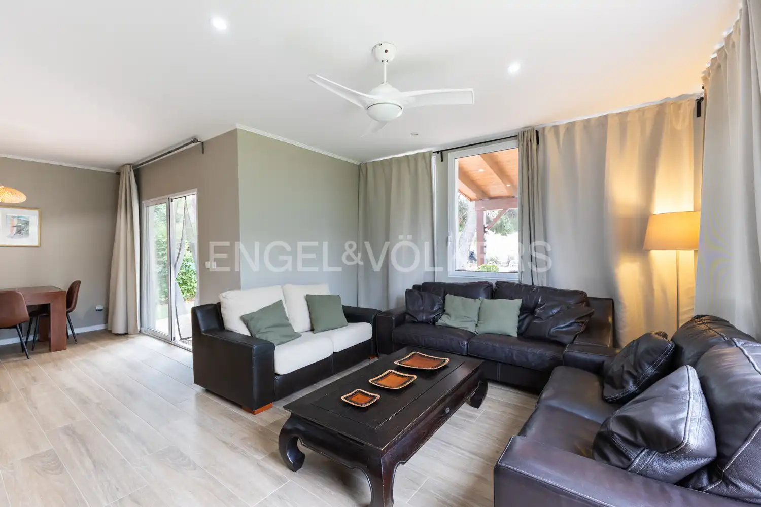 Sala de estar de Casa o chalet de alquiler en Serra con Calefacción, Jardín privado y Parquet