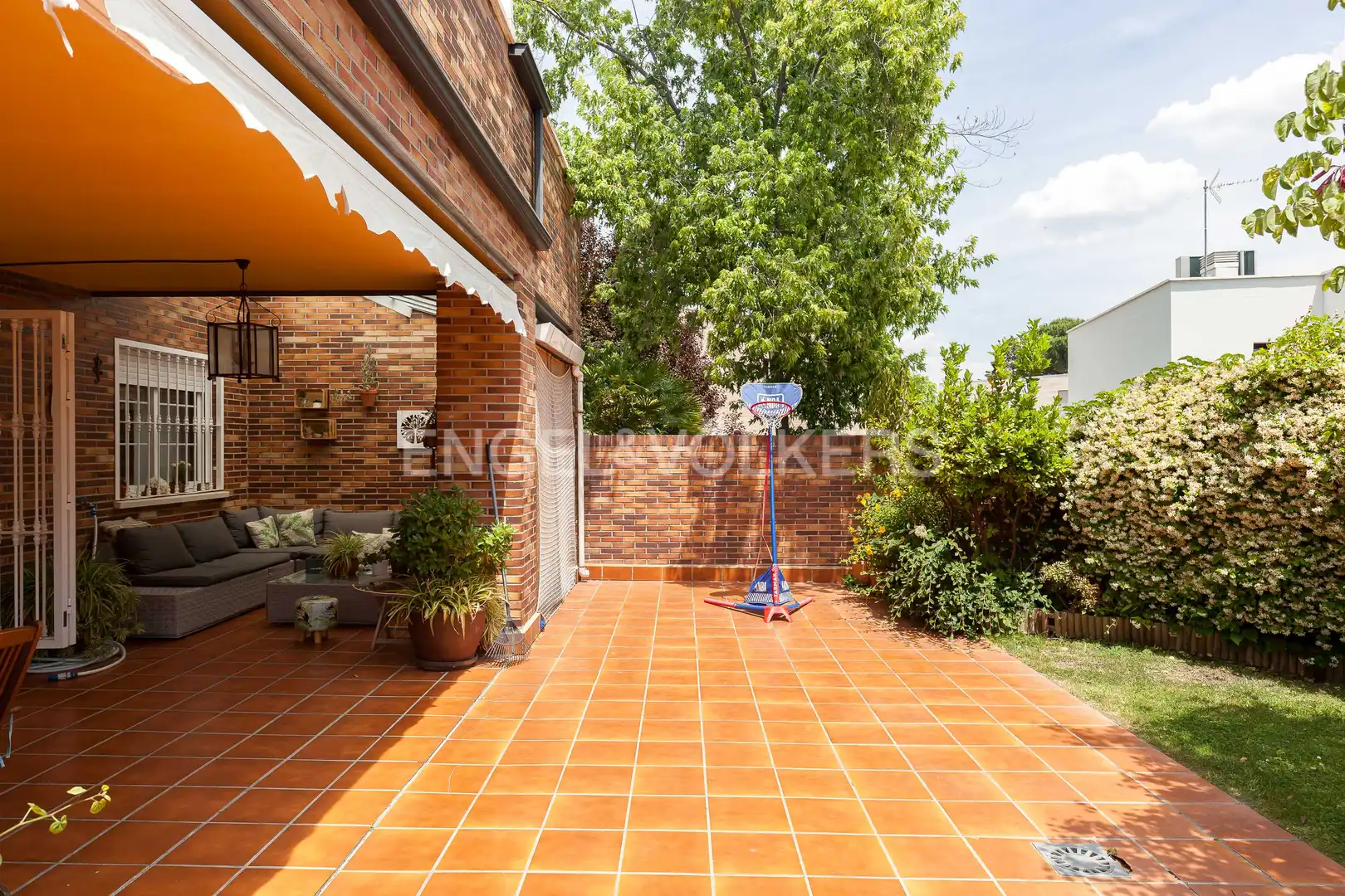Terrassa de Casa adosada de lloguer en Majadahonda amb Aire condicionat, Calefacció i Jardí privat