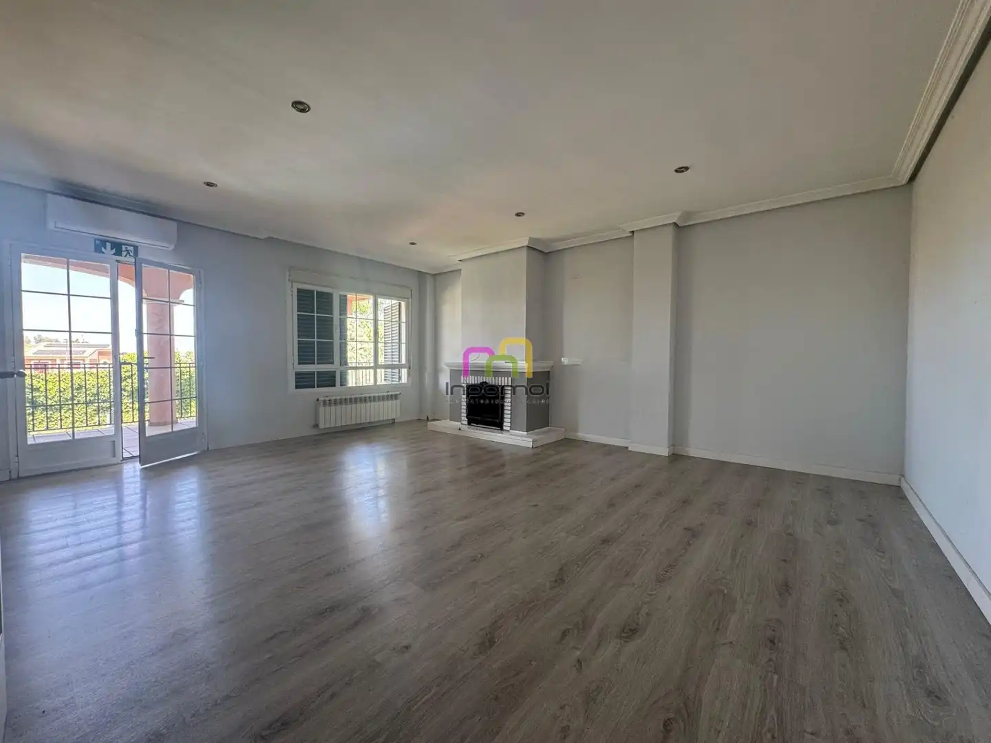 Sala d'estar de Casa o xalet en venda en Badajoz amb Aire condicionat, Calefacció i Jardí privat