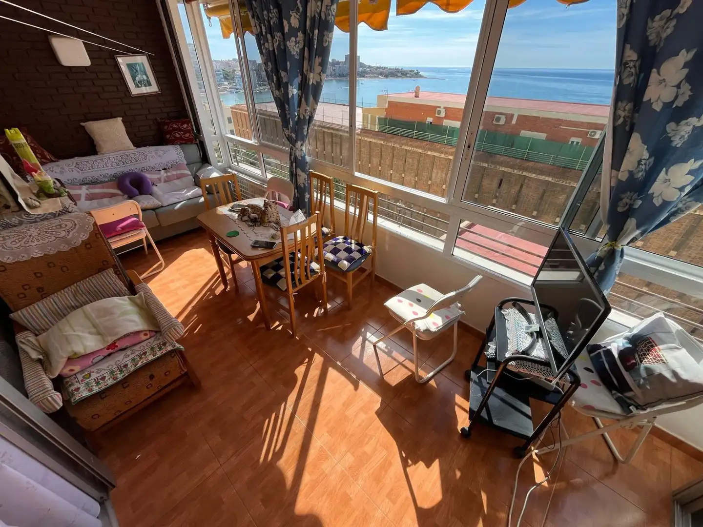 Habitación de Piso en venta en Alicante / Alacant con Aire acondicionado, Terraza y Amueblado