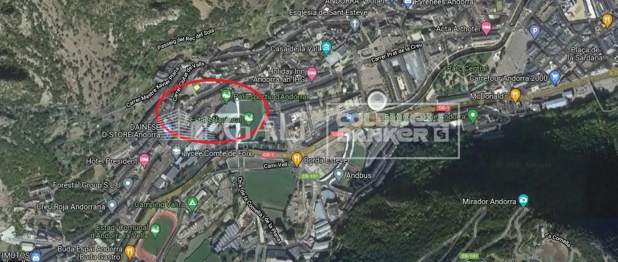 Moto de lloguer a Carrer Baixada del Moli 39, imagen 2