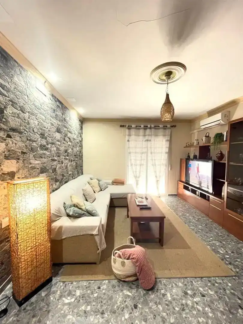 Sala d'estar de Àtic en venda en Villanueva de la Concepción amb Aire condicionat, Traster i Moblat