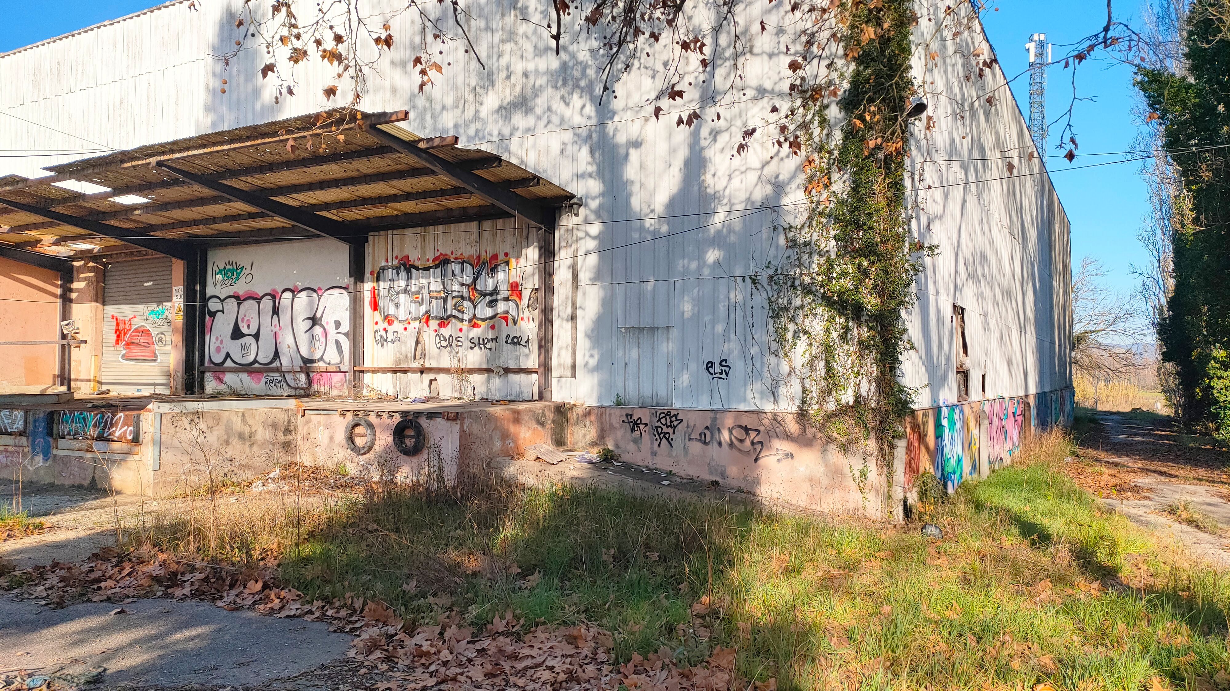Nau industrial de lloguer a Bescanó