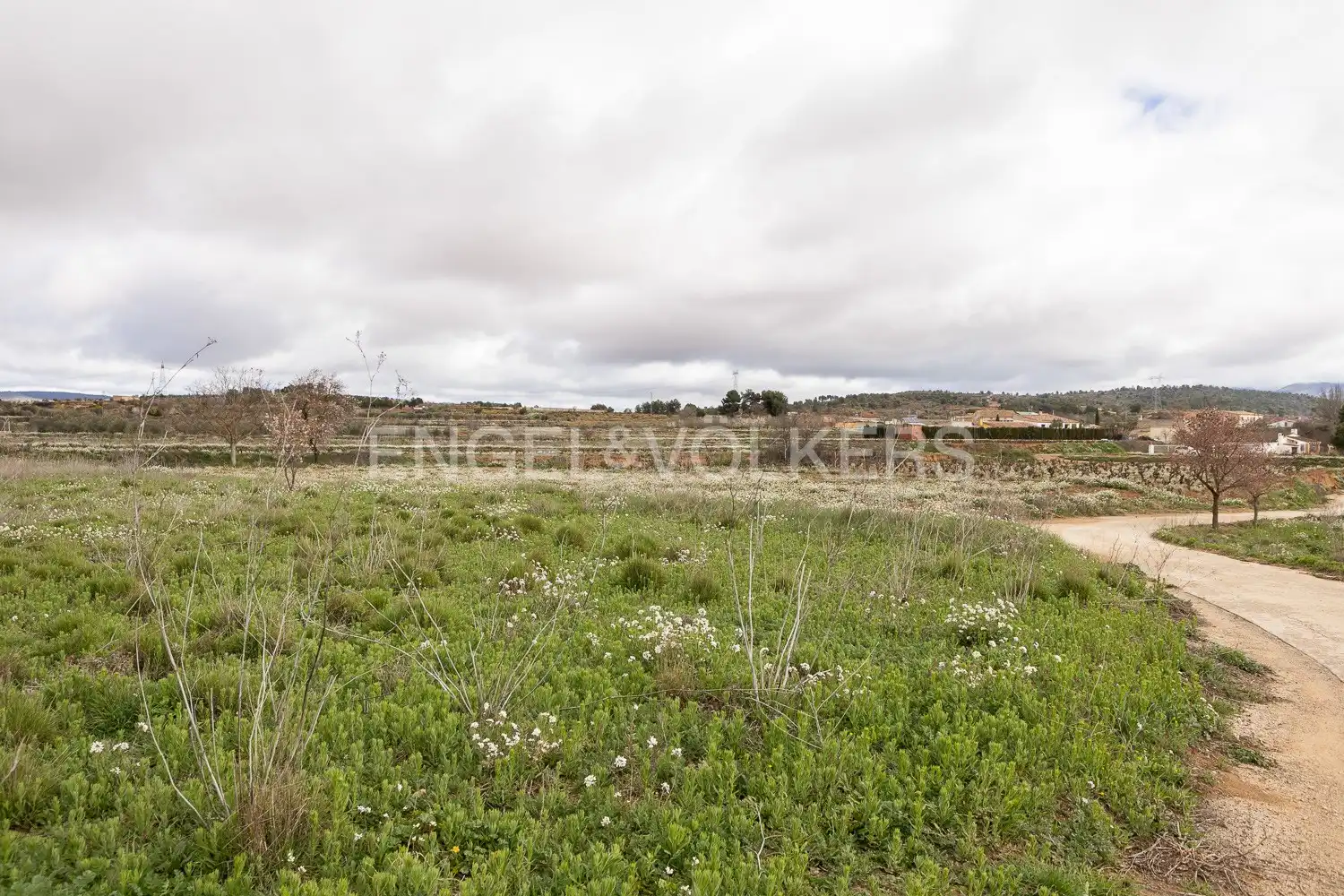 Finca rústica en venda en Requena amb Aire condicionat, Calefacció i Jardí privat
