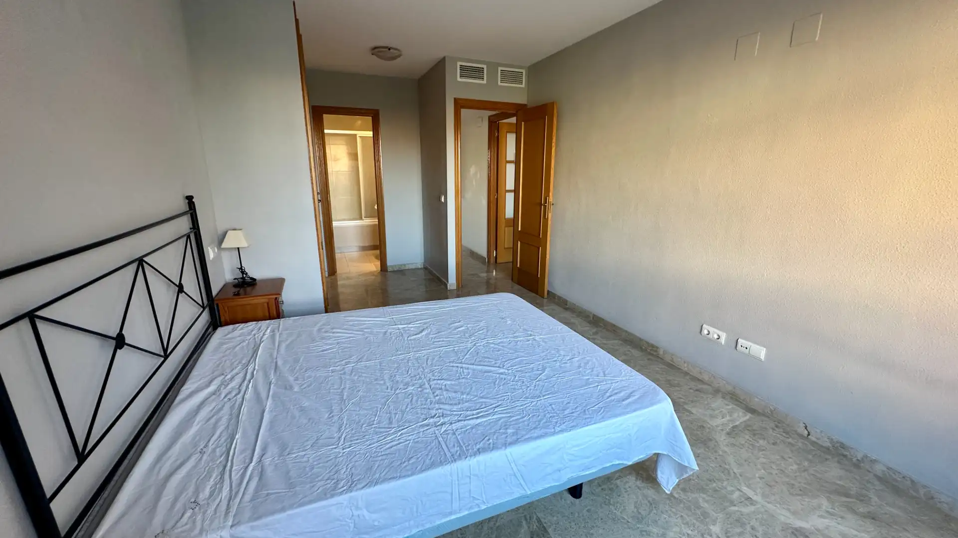 Flat with terrace for sale in Calle Ronda del Castillo, imagen 15