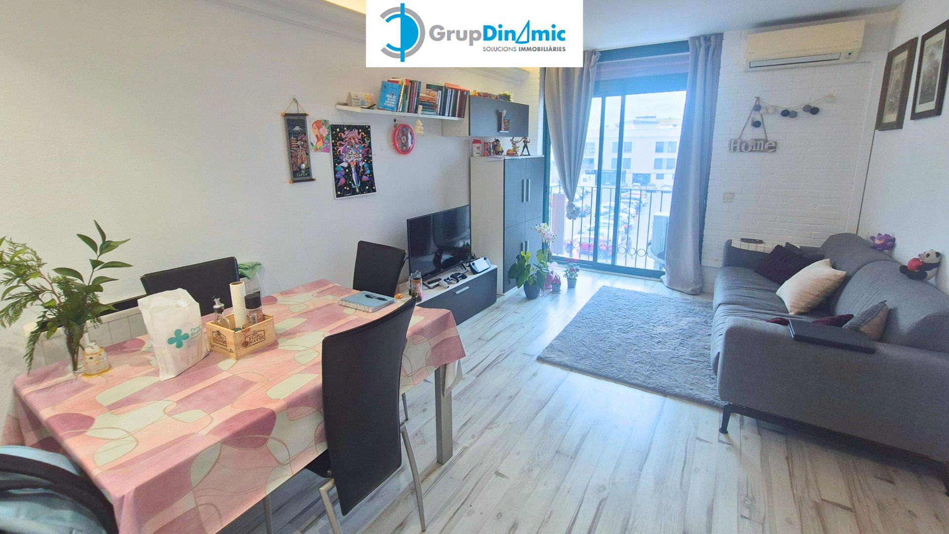 Sala de estar de Piso en venta en Palamós con Aire acondicionado, Calefacción y Parquet