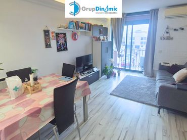 Piso con balcón en venta en El Pedró