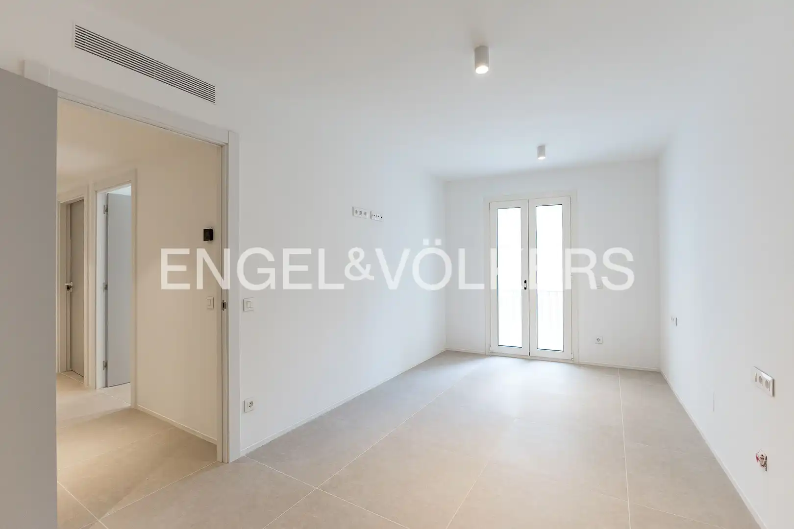 Wohnung zum Verkauf in L'Hospitalet de Llobregat mit Klimaanlage, Heizung und Terrasse
