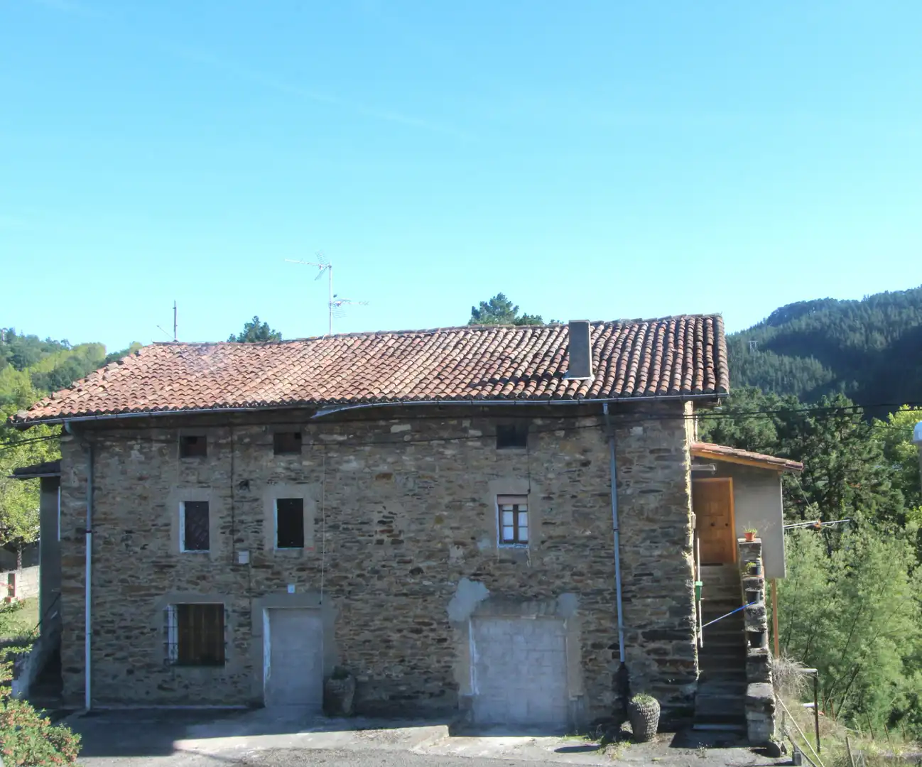 Landhaus zum Verkauf in Arana y Lupardo Kalea