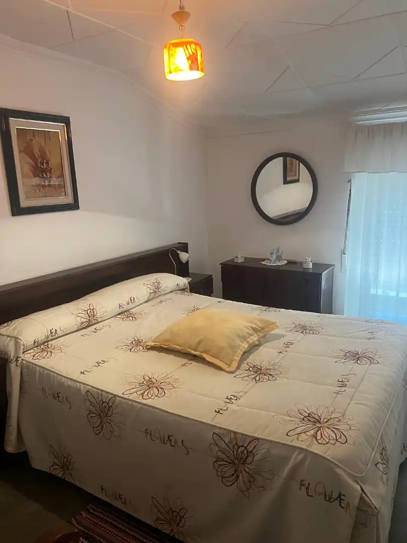 Habitación de Casa adosada en venta en Fuenterrobles con Terraza y Amueblado