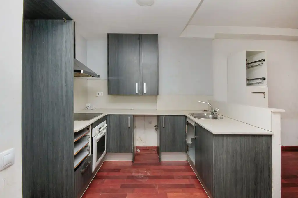 Flat for sale in C/ Almería, Egara