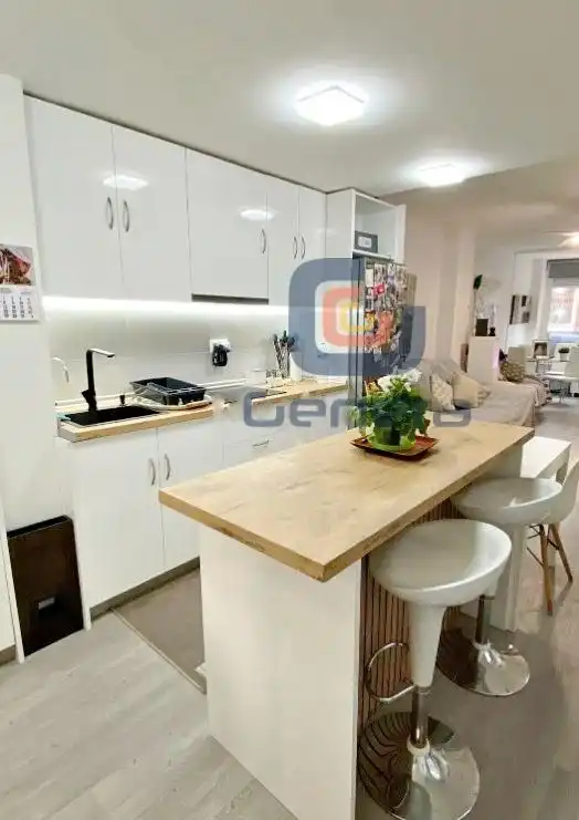 Cocina de Planta baja en venta en Elche / Elx con Aire acondicionado y Amueblado