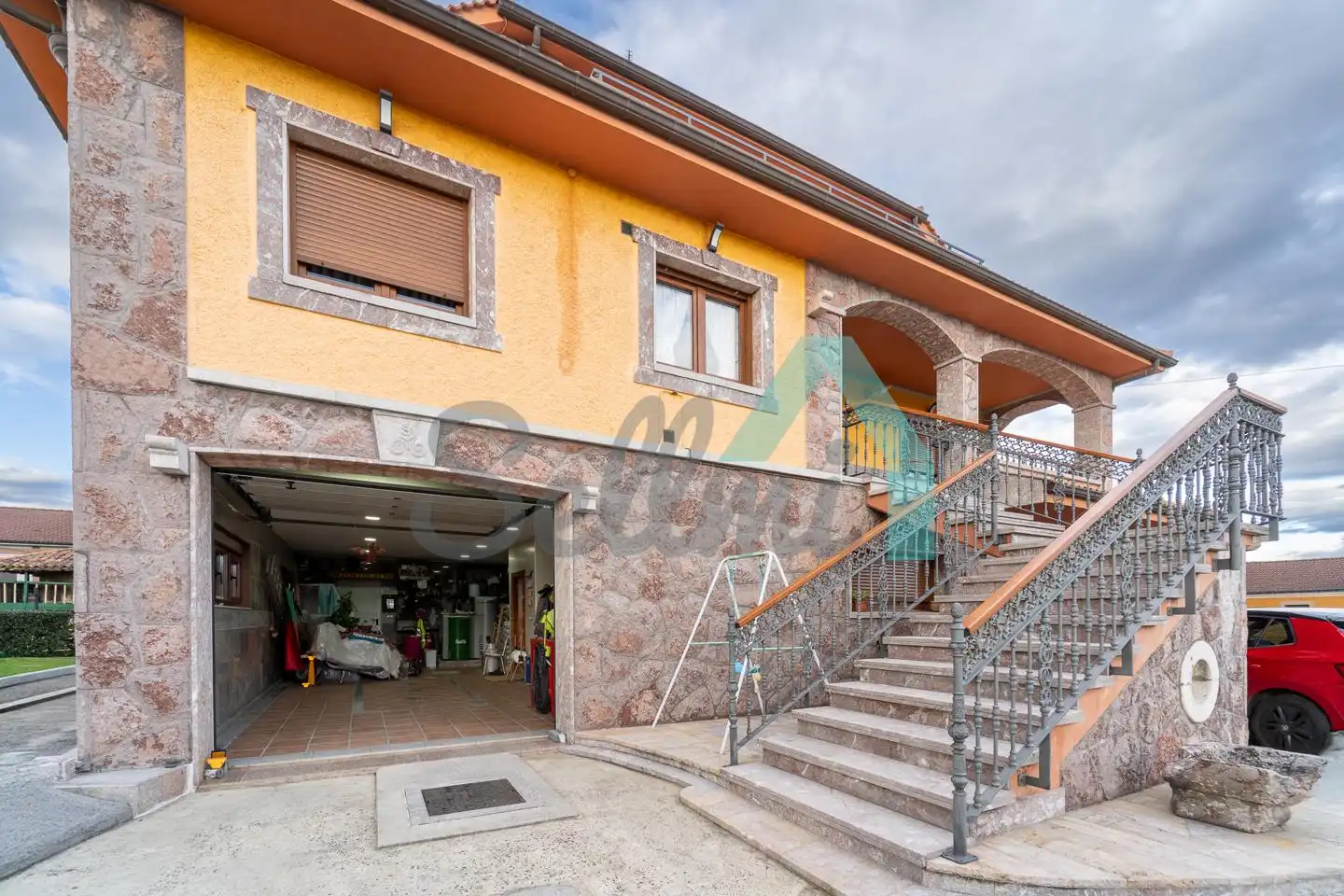 Houses for sale in Camíno De Castañéu, Viella - Granda - Meres
