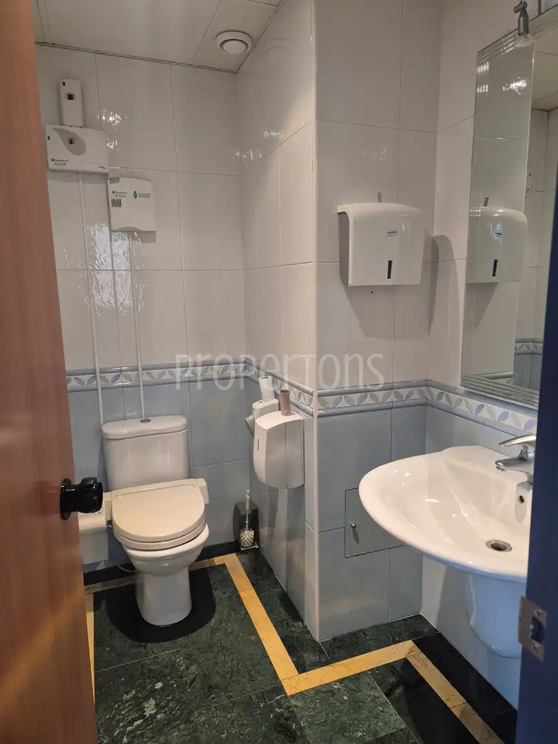Baño de Local de alquiler en Bilbao 