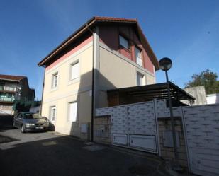 Vista exterior de Casa adosada en venda en Ampuero amb Calefacció, Terrassa i Traster