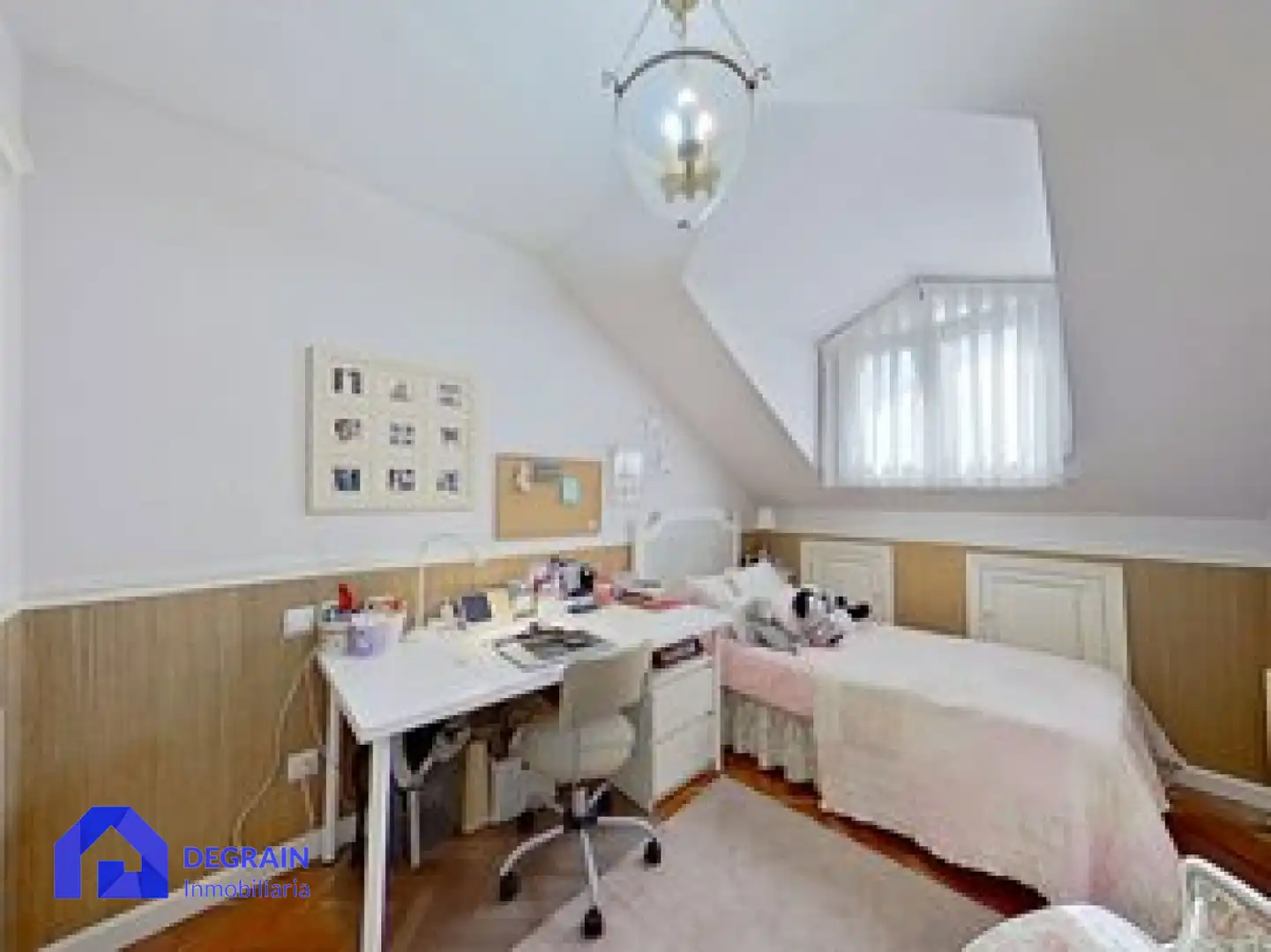 Bedroom of Flat for sale in Oviedo   with Heating and Storage room