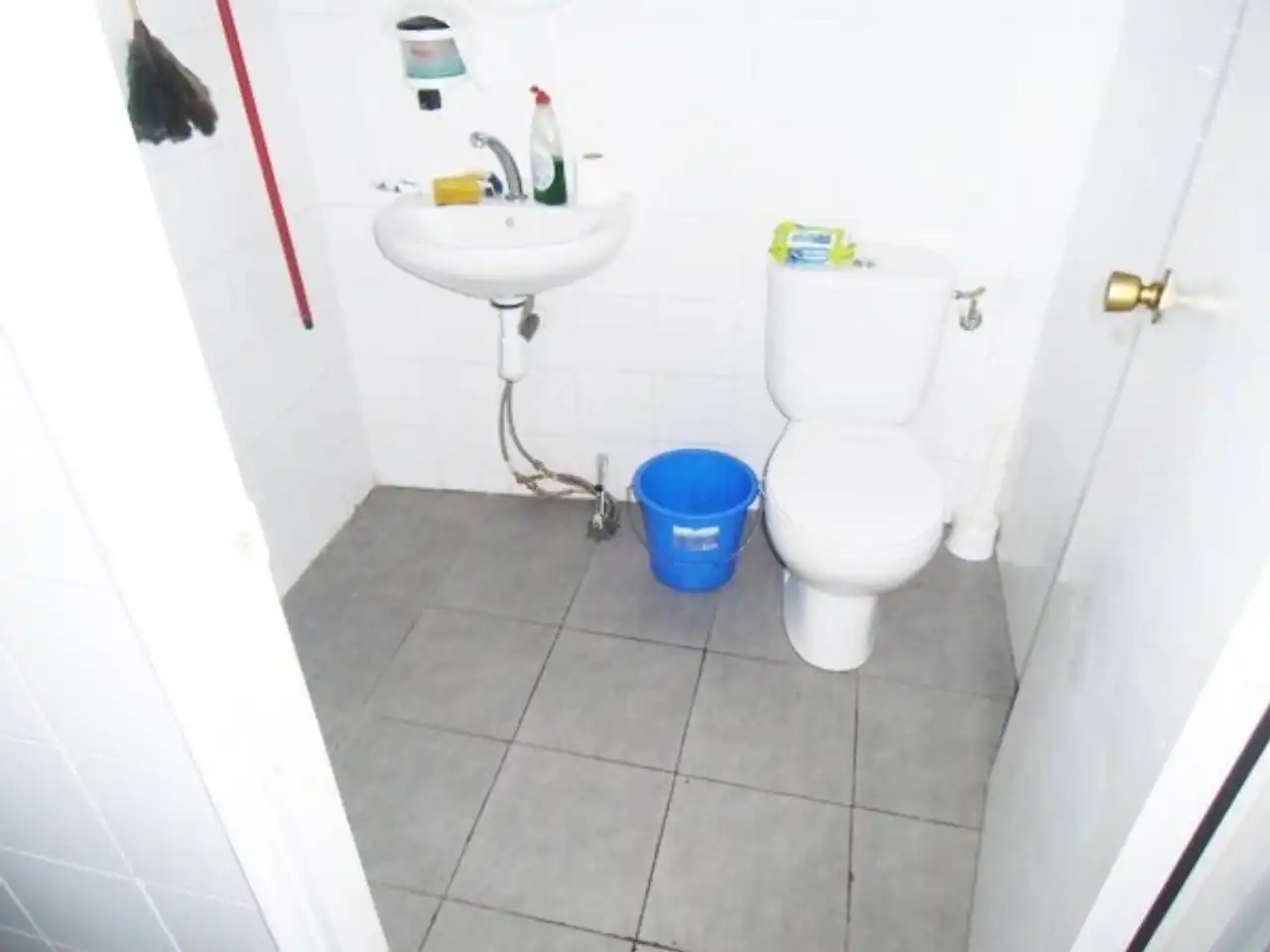 Bany de Local en venda en Polinyà
