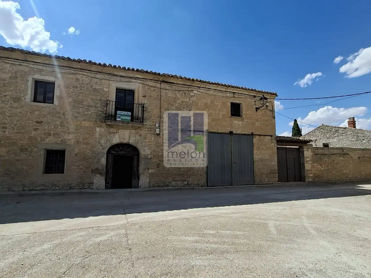 Vista exterior de Casa o xalet en venda en Villaverde-Mogina
