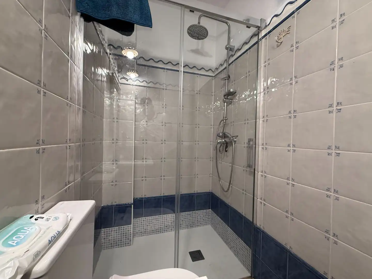 Baño de Casa adosada en venta en Aljaraque con Aire acondicionado, Terraza y Piscina comunitaria