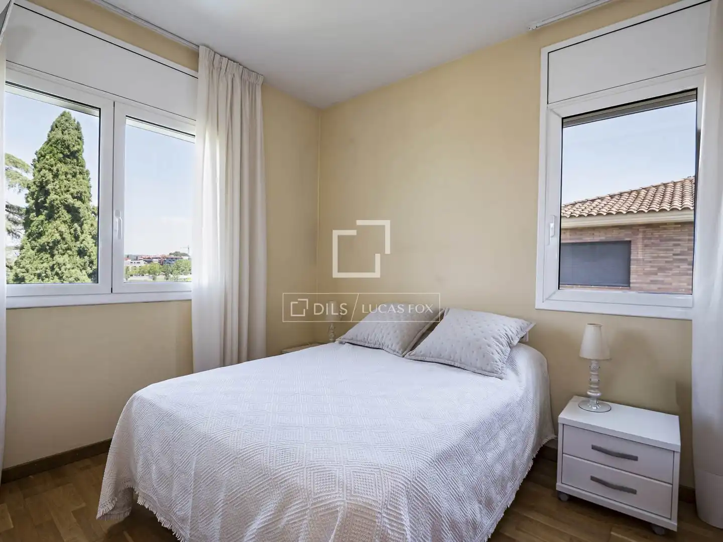 Dormitori de Casa o xalet en venda en Sant Cugat del Vallès amb Aire condicionat, Calefacció i Jardí privat