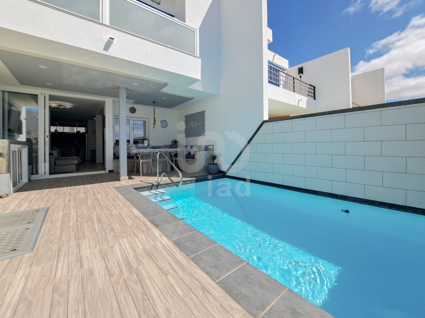 Swimming pool of House or chalet for sale in Yaiza  with Terrace