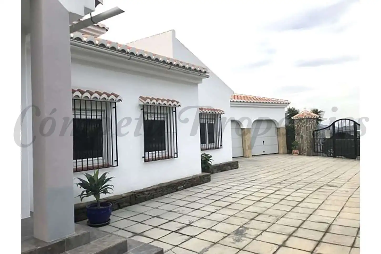 Casa con piscina en venta en Sayalonga, imagen 4