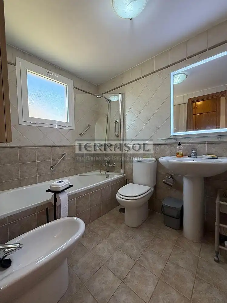 Apartamento con piscina en venta en Caleta de Vélez, imagen 23