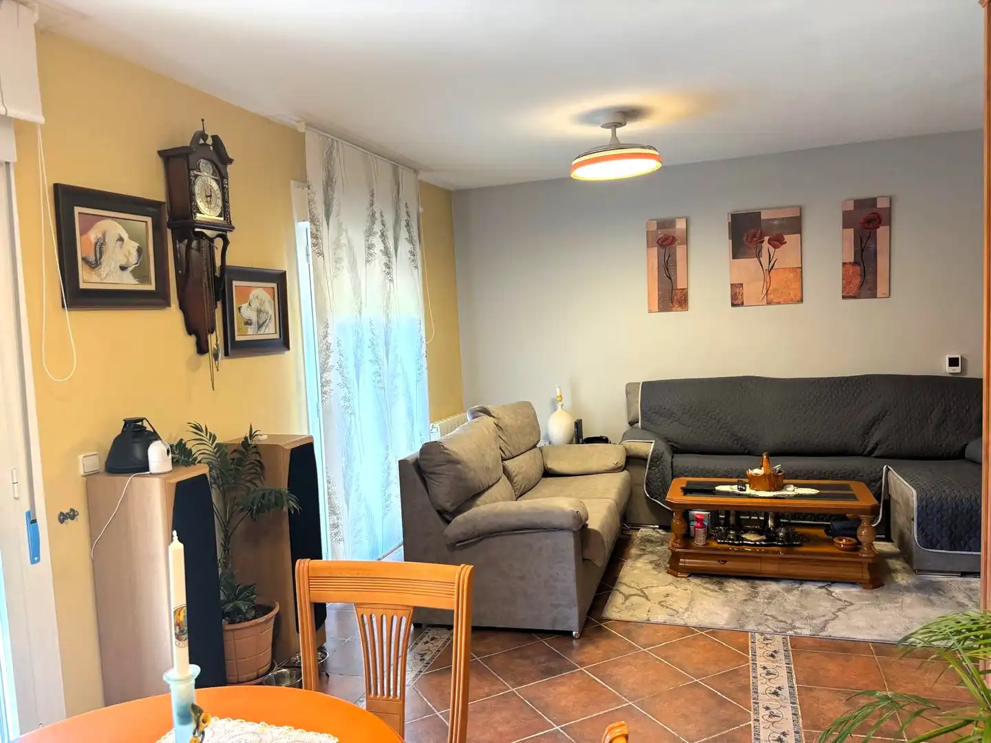 Sala d'estar de Casa o xalet en venda en Humanes de Madrid amb Calefacció, Jardí privat i Parquet