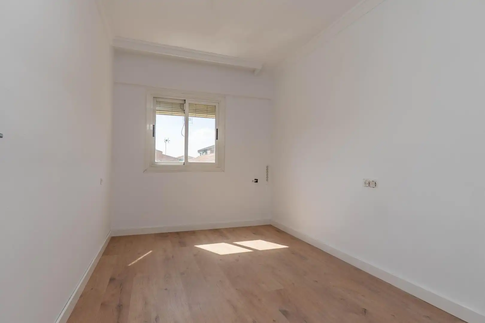 Dormitori de Pis en venda en Armilla amb Aire condicionat, Terrassa i Balcó