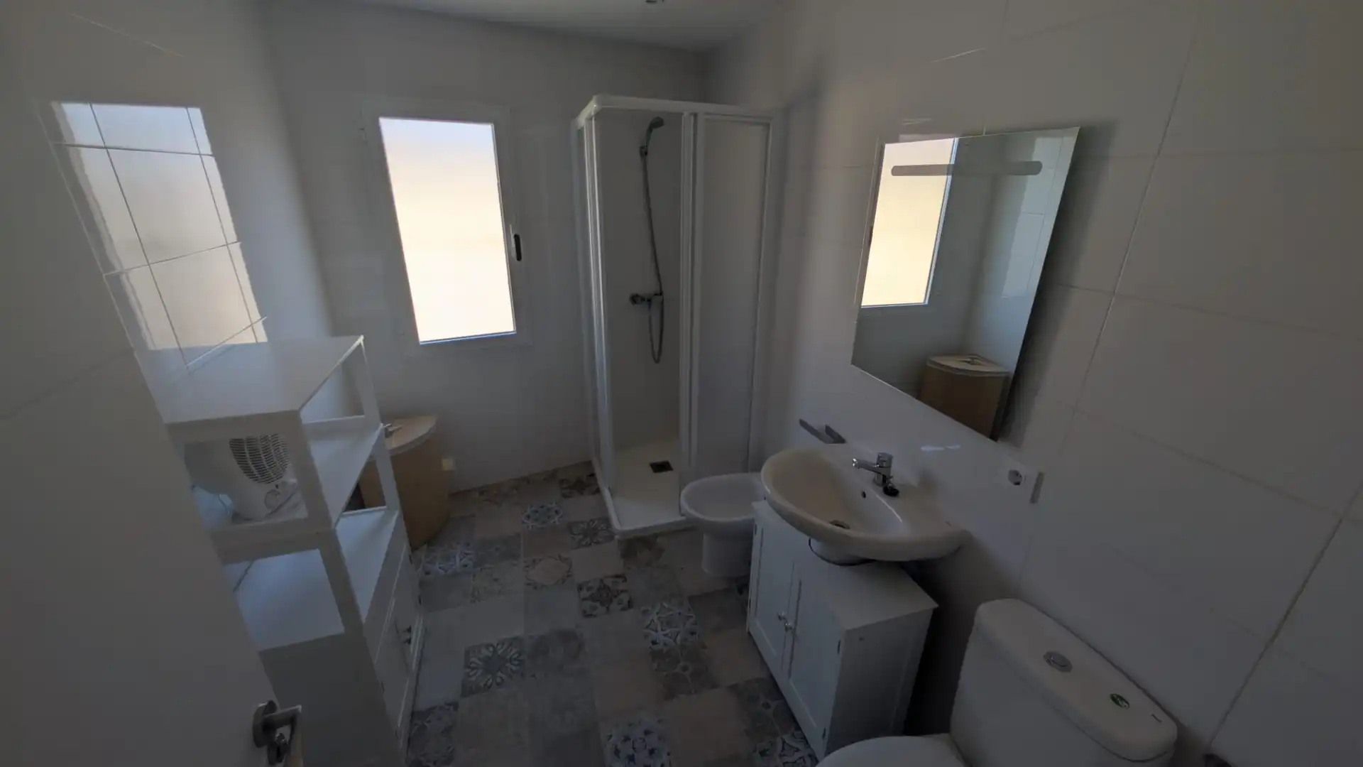 Bathroom of Flat for rent in Ciudad Real  with Air Conditioner and Furnished