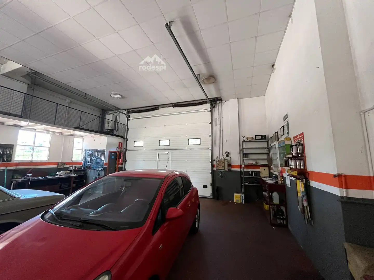 Parking de Casa o chalet en venta en Beade  con Trastero, Piscina y Amueblado