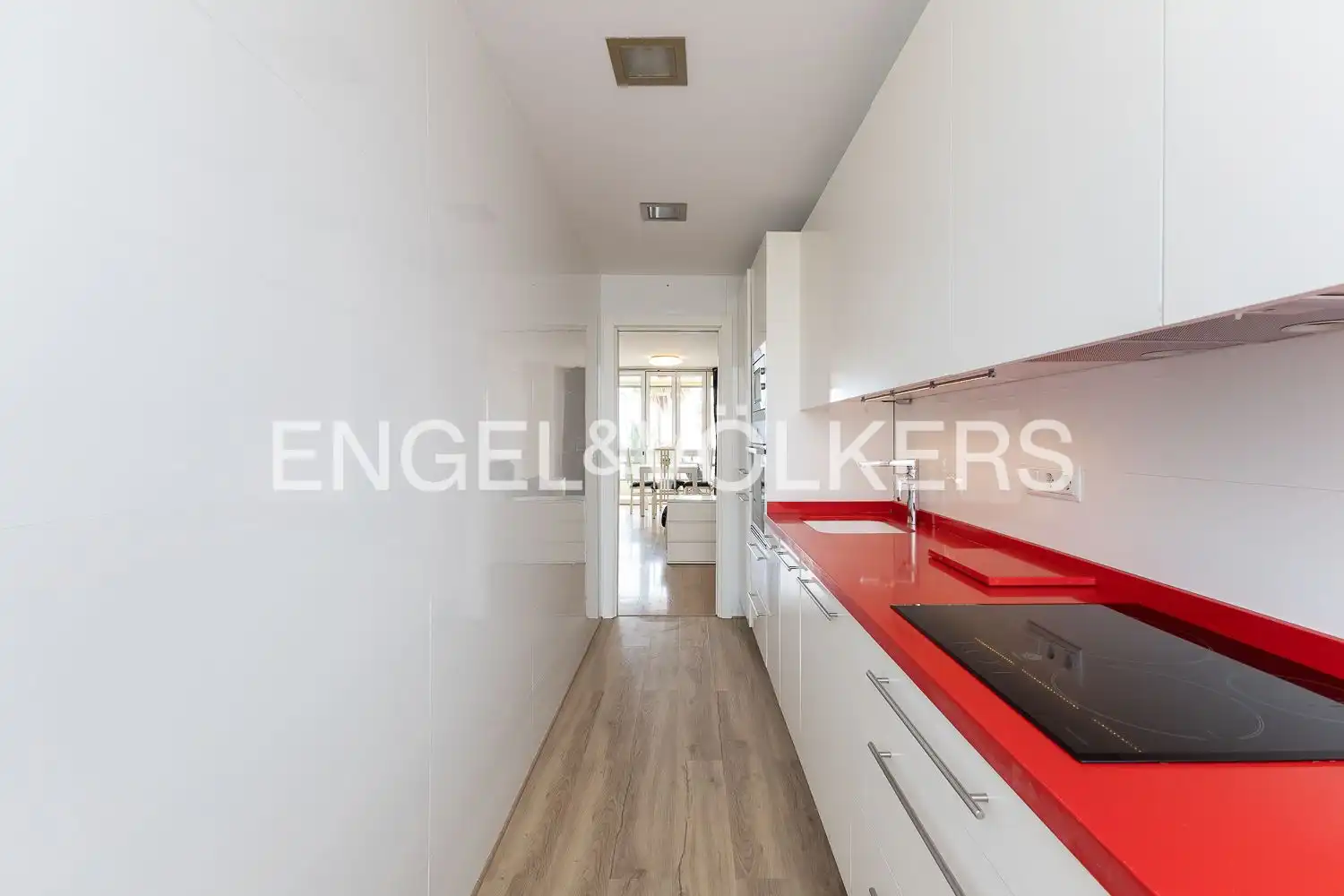 Piso con terraza en alquiler en Avinguda Neptuno, imagen 13