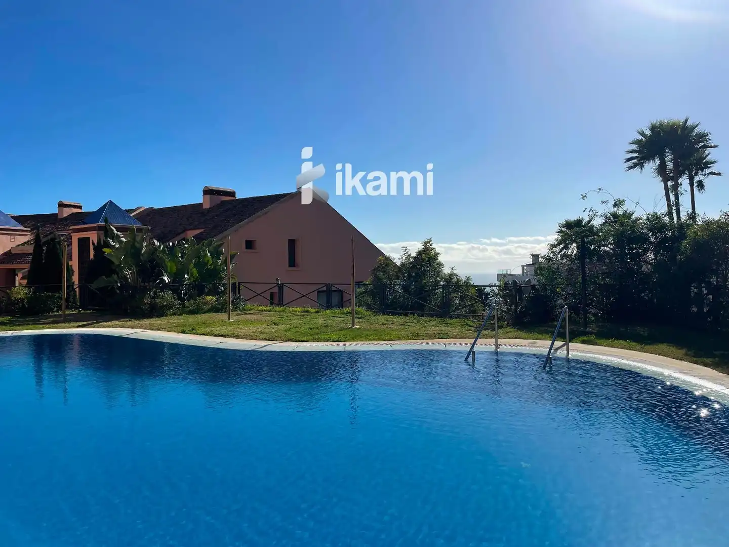 Àtic en venda en Mijas amb Aire condicionat, Terrassa i Piscina