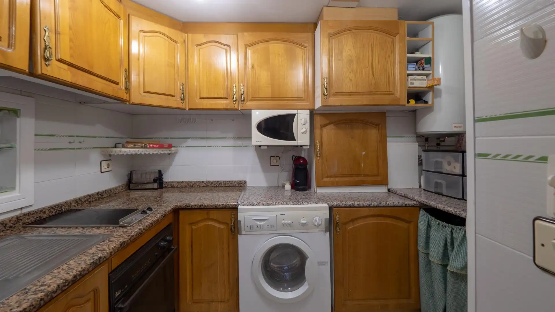 Kitchen of Flat for sale in Benidorm  with Air Conditioner, Private garden and Community pool