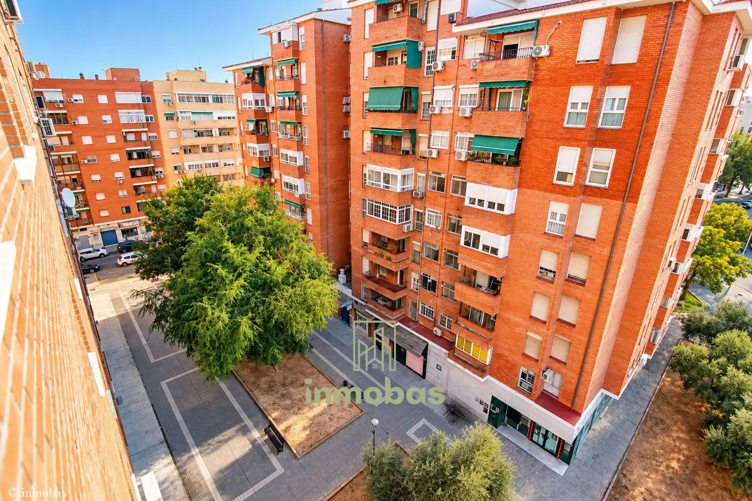 Vista exterior de Pis en venda en Badajoz amb Aire condicionat i Terrassa