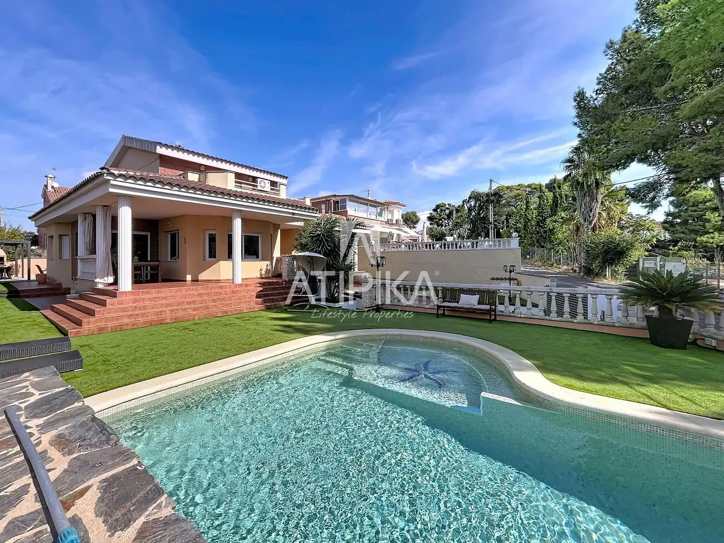 Vista exterior de Casa o chalet en venta en Sant Pere de Ribes con Aire acondicionado, Calefacción y Parquet