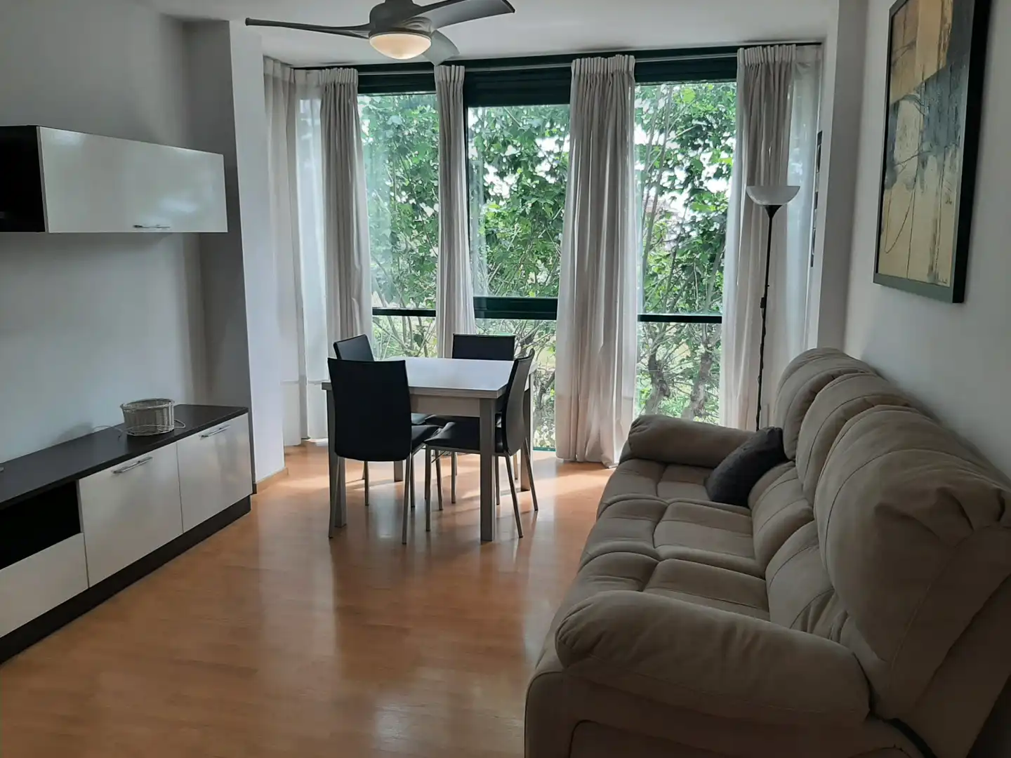 Sala de estar de Piso en venta en Mataró con Aire acondicionado, Calefacción y Amueblado