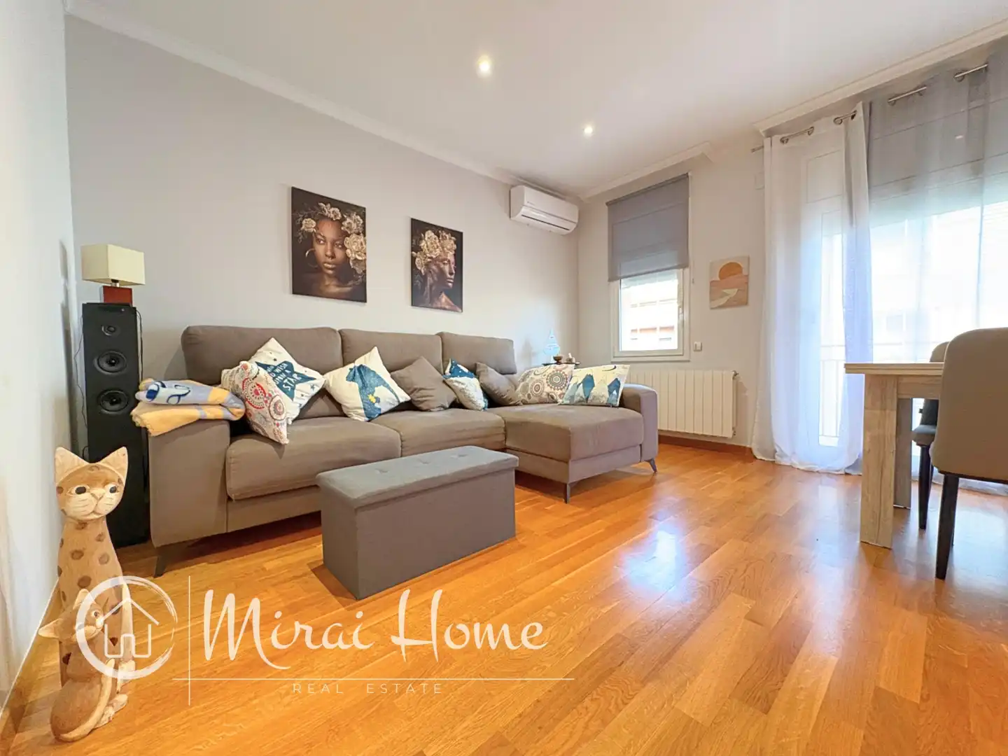 Sala d'estar de Àtic en venda en Granollers amb Aire condicionat, Calefacció i Parquet