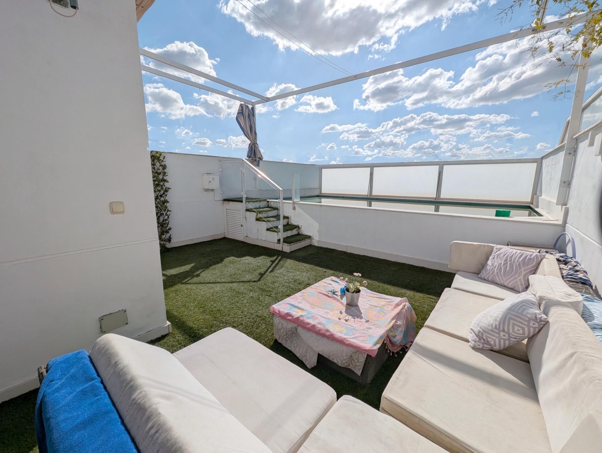 Terrassa de Casa o xalet en venda en  Sevilla Capital amb Aire condicionat, Calefacció i Terrassa