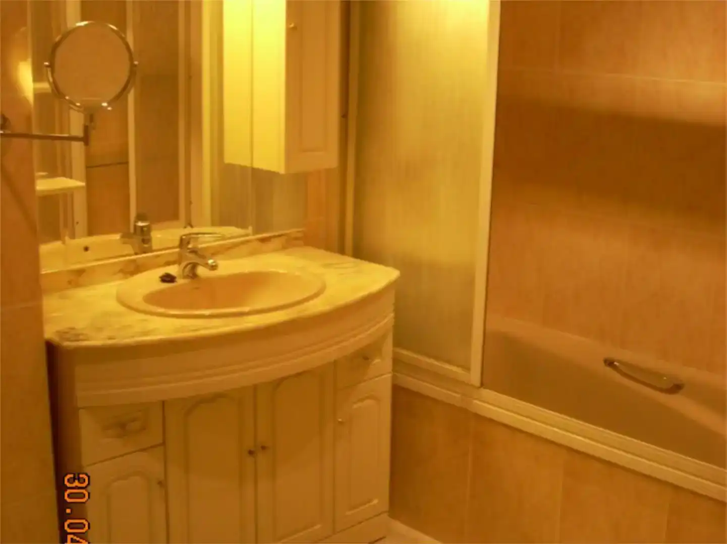 Bathroom of Flat for share in Huesca  with Swimming Pool and Furnished