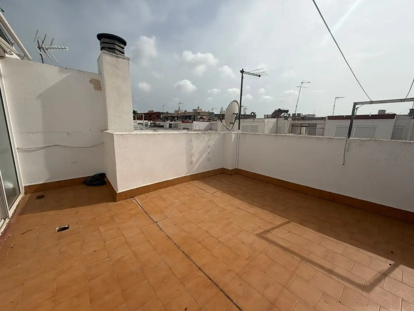 Terrassa de Casa adosada en venda en Catarroja amb Terrassa, Traster i Moblat